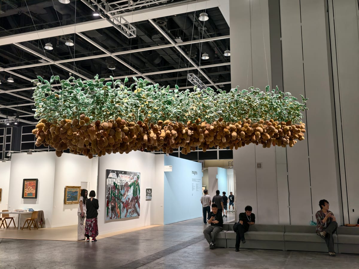Potatoes Grow on Trees: Hu Yinping Replants Meaning in Making