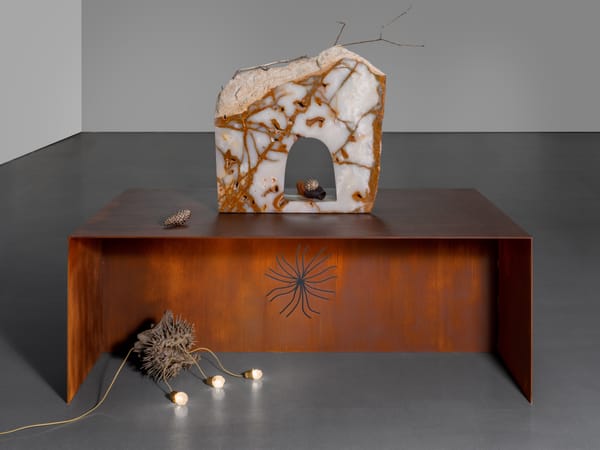 Los Angeles: Kelly Akashi