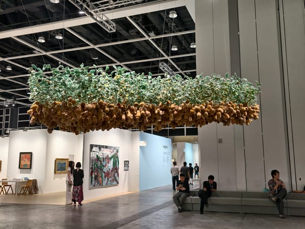 Potatoes Grow on Trees: Hu Yinping Replants Meaning in Making